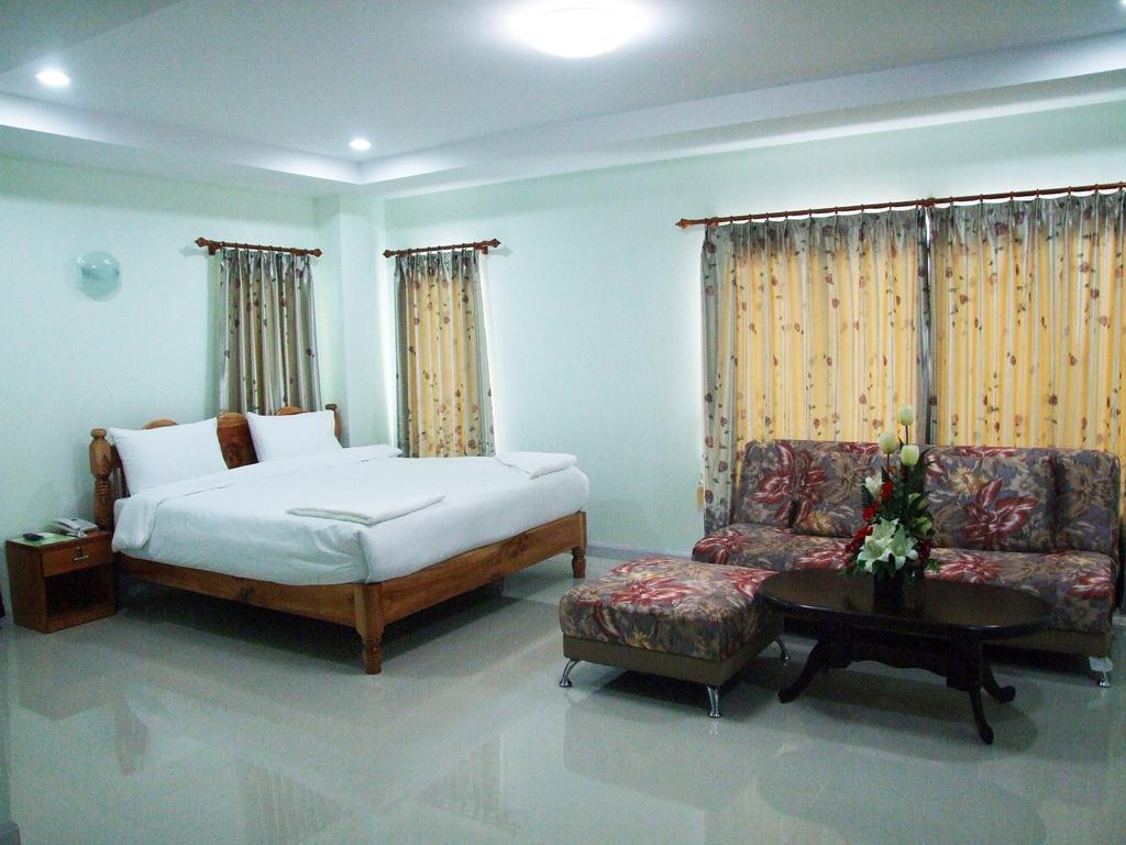 Ruan Rim Nam Hotel Roi Et Værelse billede