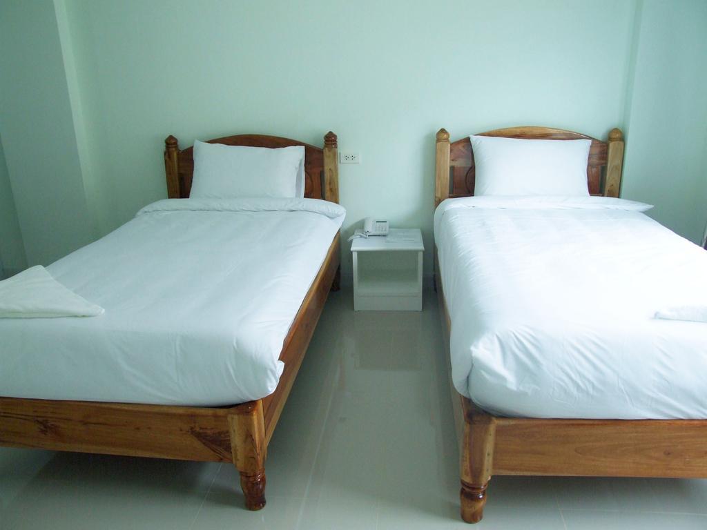 Ruan Rim Nam Hotel Roi Et Værelse billede