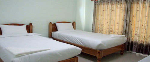 Ruan Rim Nam Hotel Roi Et Eksteriør billede