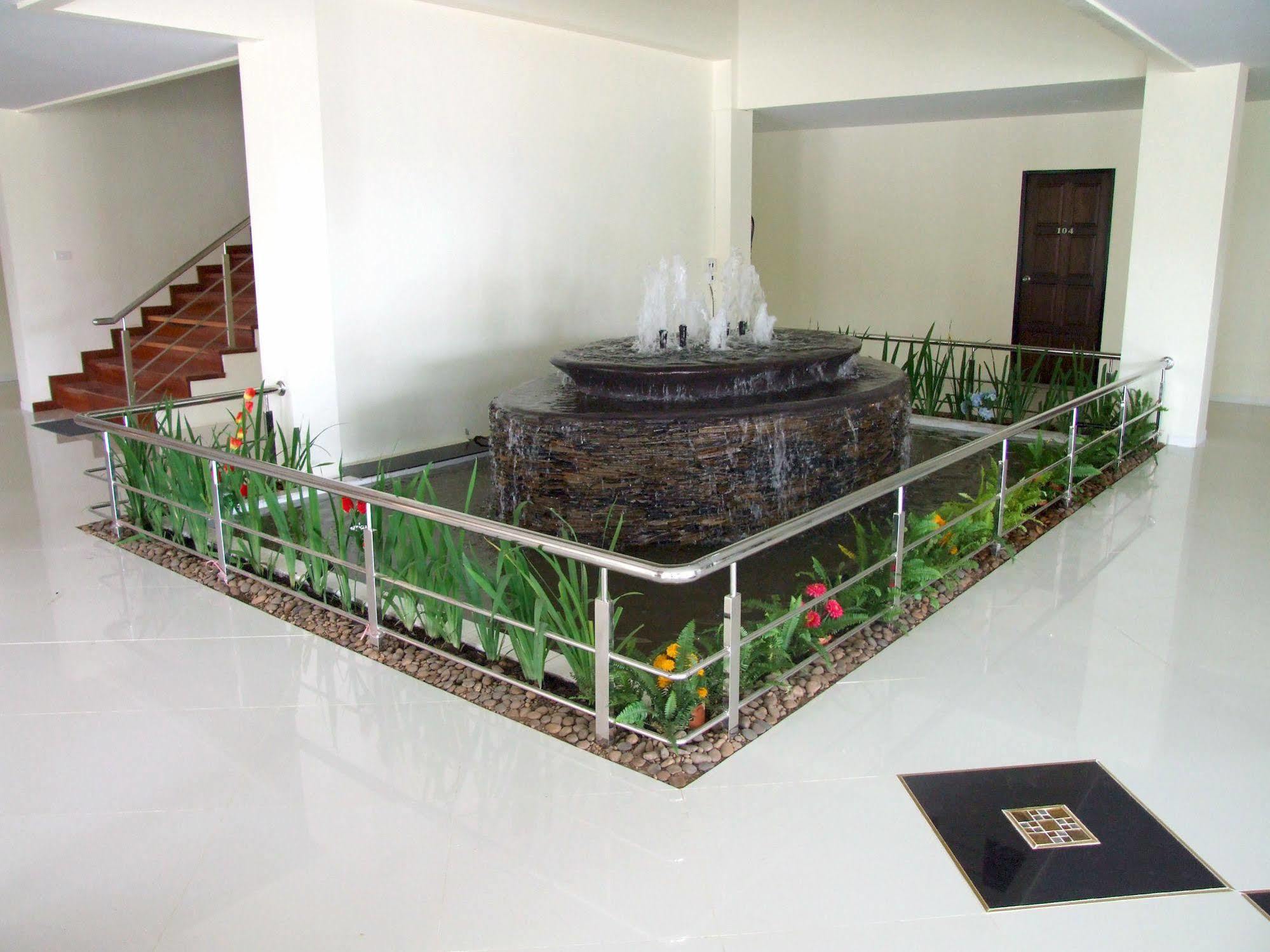 Ruan Rim Nam Hotel Roi Et Eksteriør billede